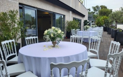 Repas de mariage extérieur